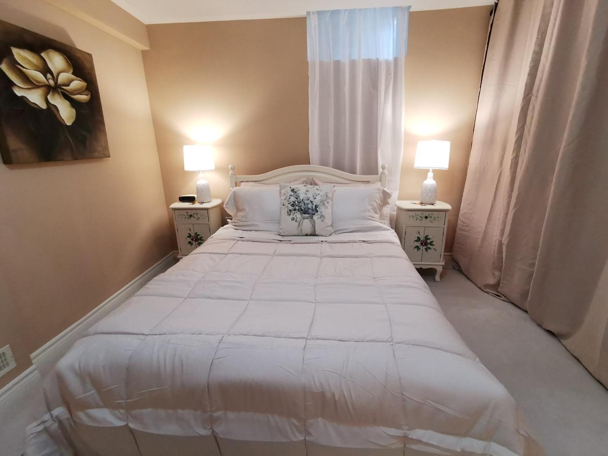 4 Bedroom 3 Washroom Charming Home In Markham With Warm Cozy Vibe Buitenkant foto