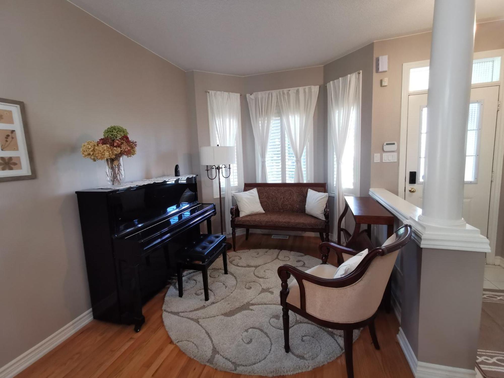 4 Bedroom 3 Washroom Charming Home In Markham With Warm Cozy Vibe Buitenkant foto